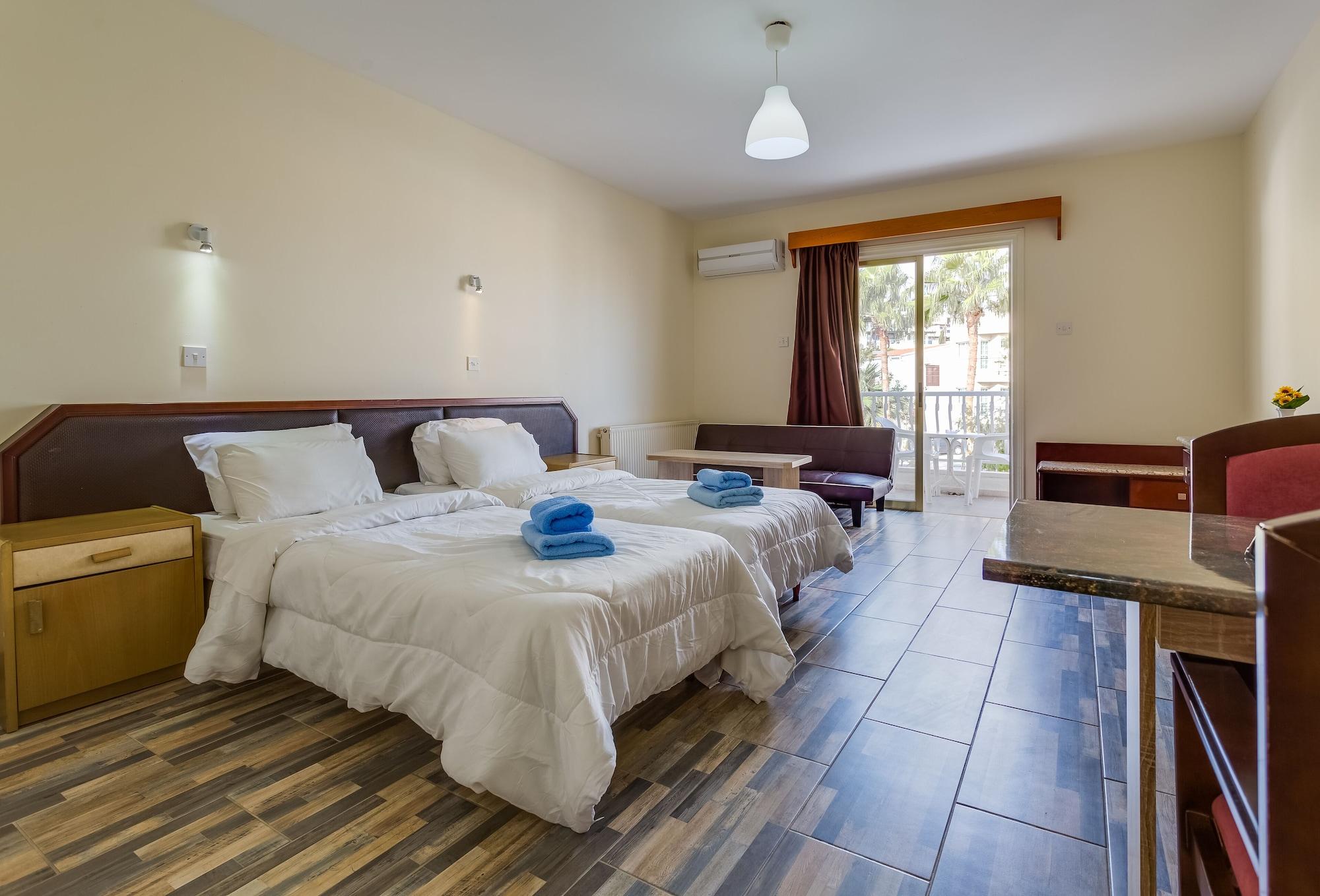 Antonis G. Hotel Apartments Voroklini Exterior foto